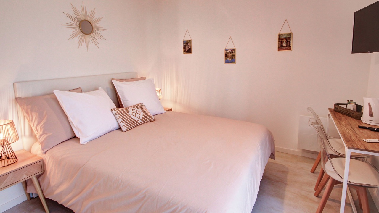 Photo of Bedroom in La Guyonniere