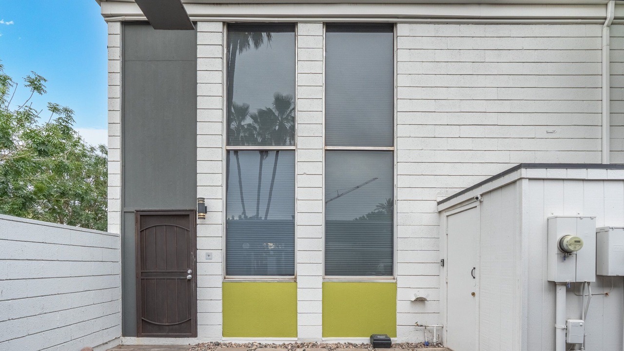 Photo of Outdoor in Pierson Place Historic District
