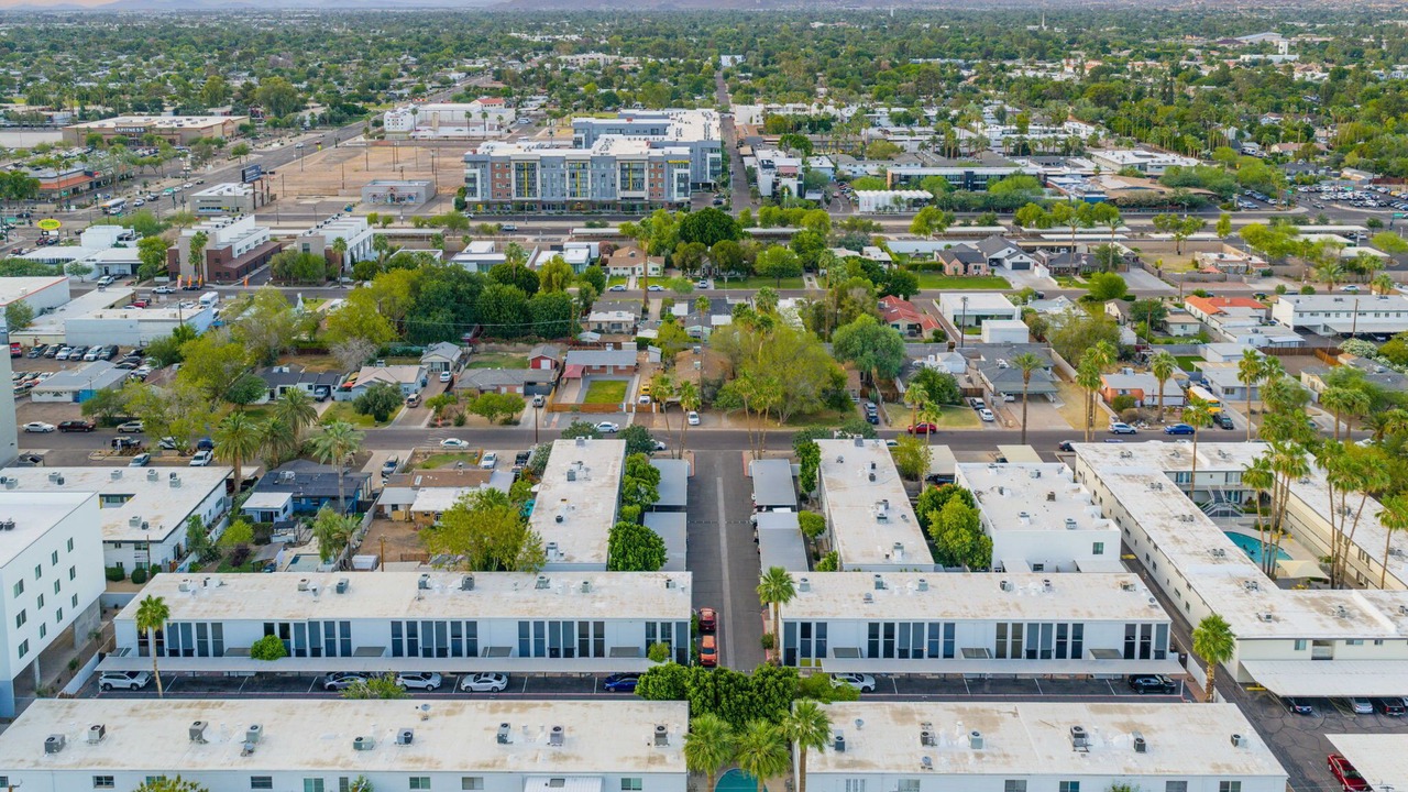 Photo of Outdoor in Pierson Place Historic District
