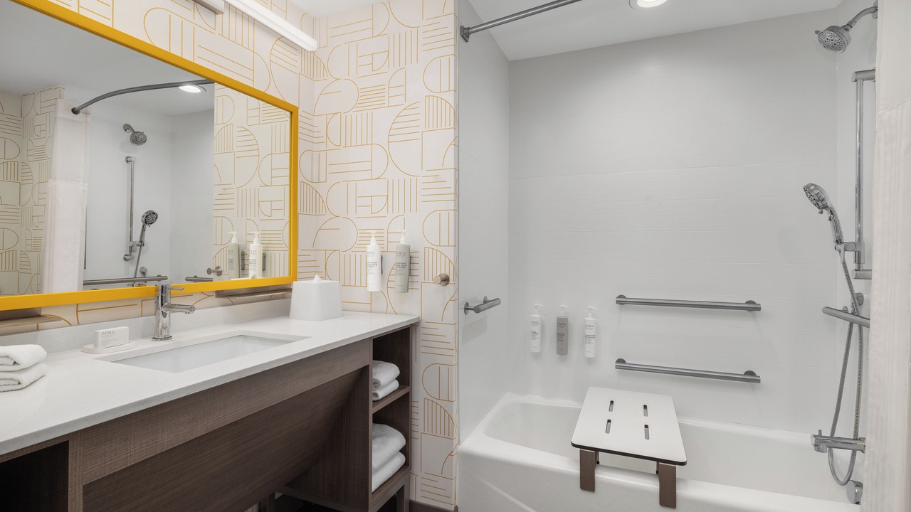 Photo of Others in Muncie