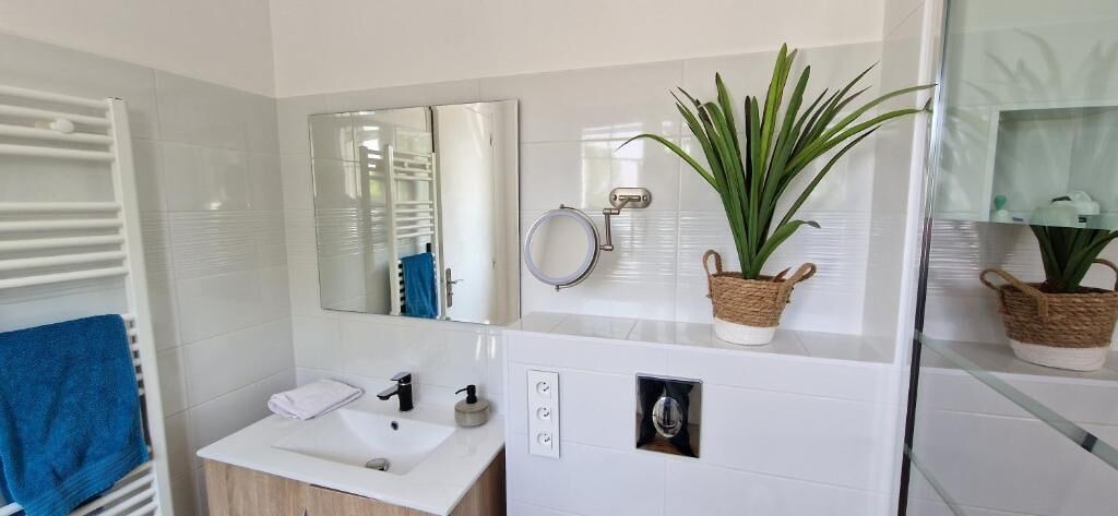 Photo of Bathroom in Marcilly-sur-Seine