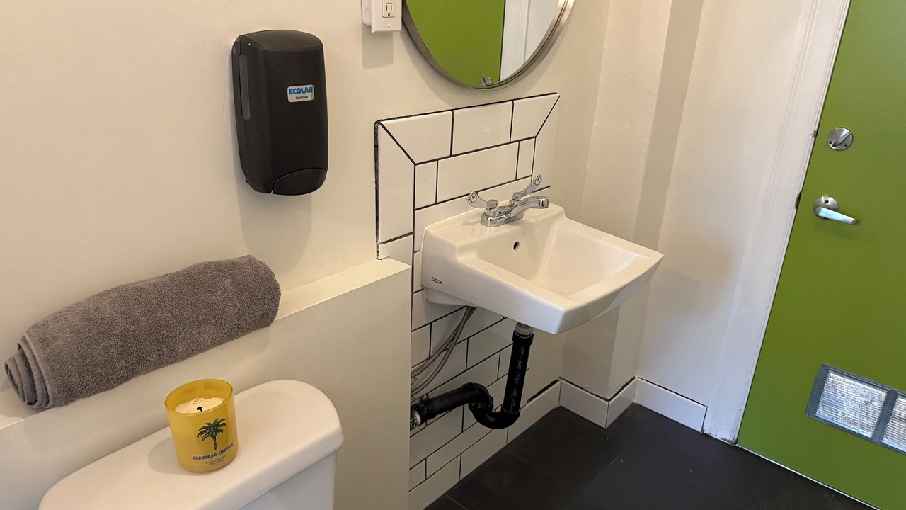 Photo of Bathroom in Belltown