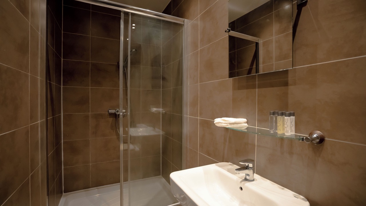 Photo of Bathroom in Bircotes