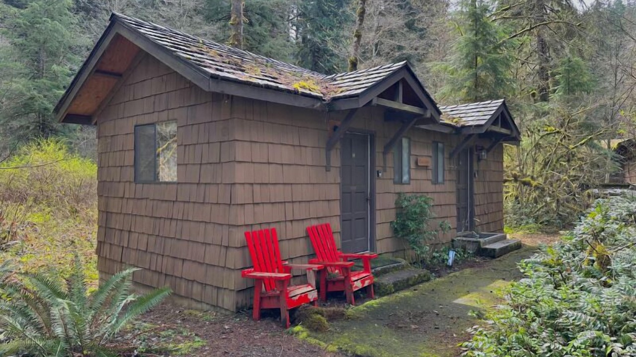 Photo of Bedroom in West Stayton