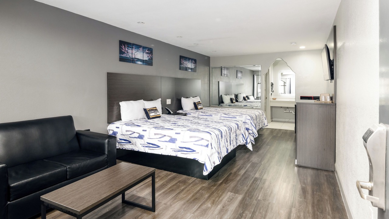 Photo of Bedroom in Midtown