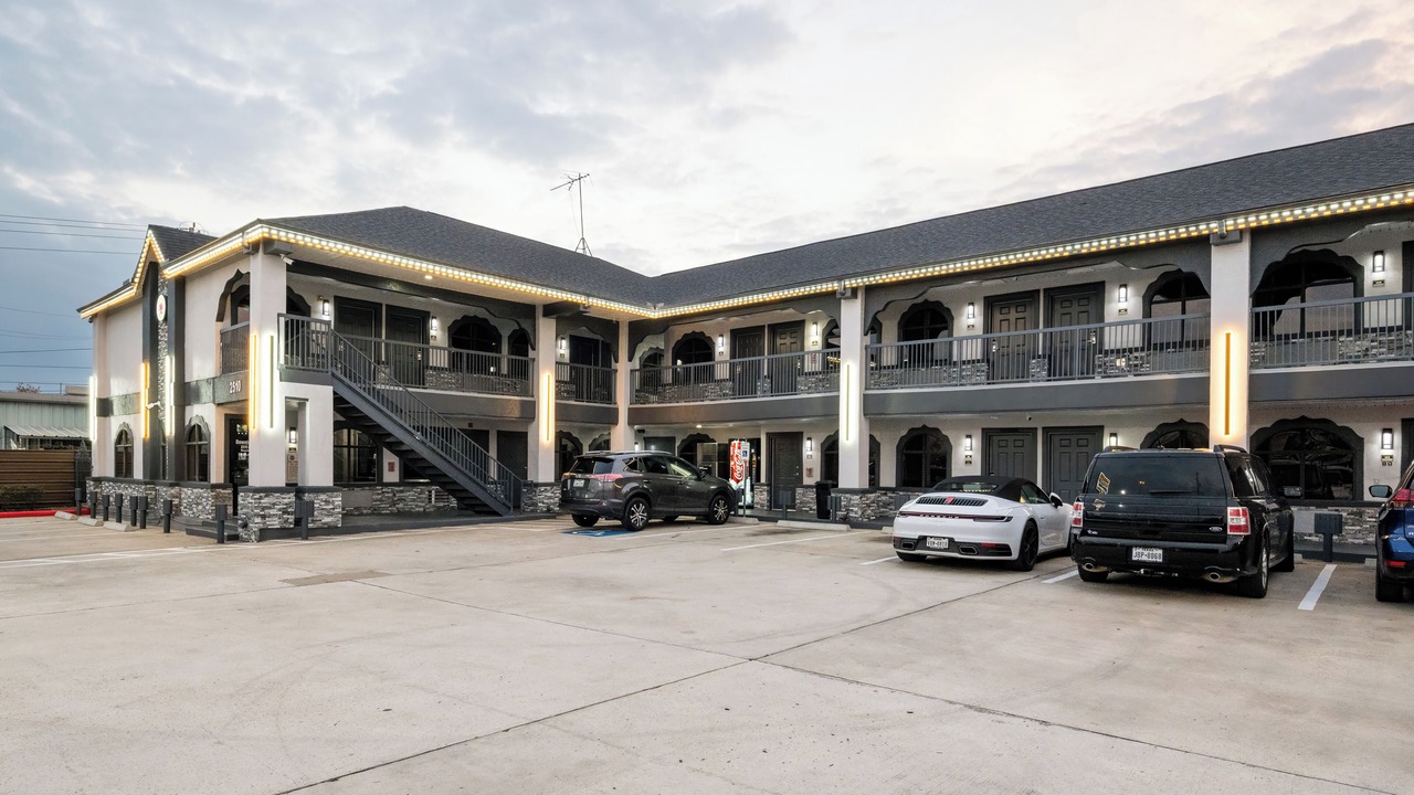 Photo of Outdoor in Midtown