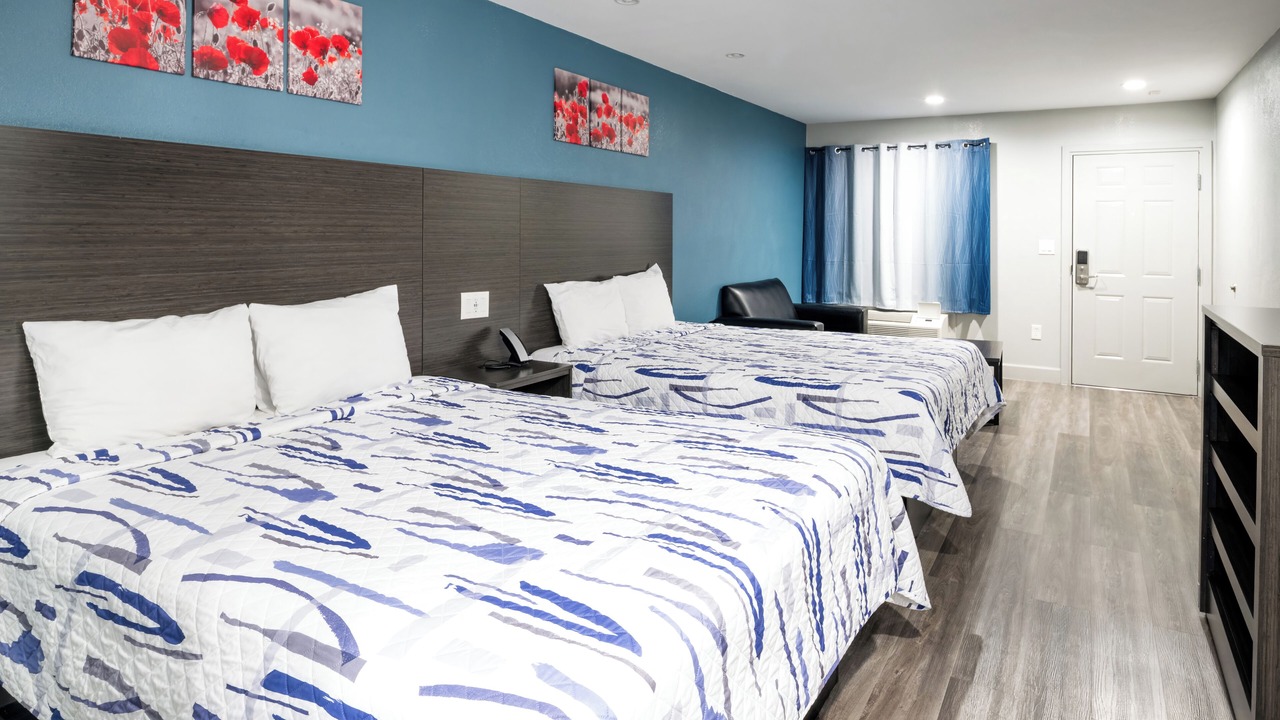 Photo of Bedroom in Midtown