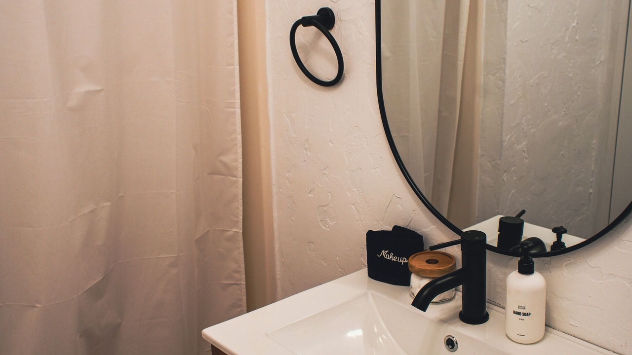 Photo of Bathroom in Manzanita