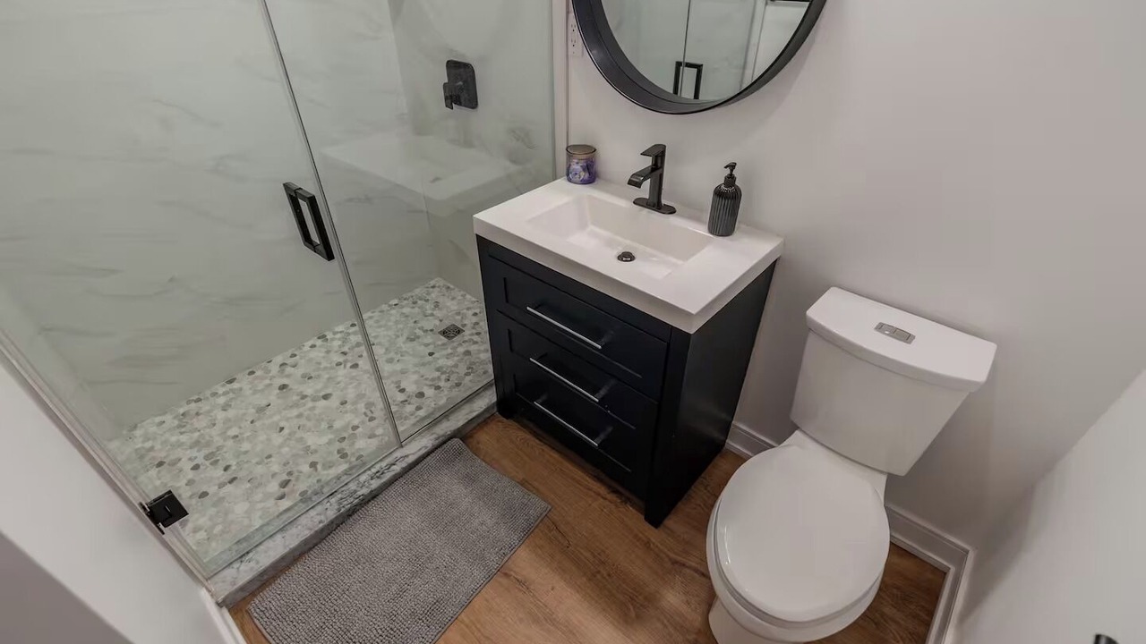 Photo of Bathroom in Georgina