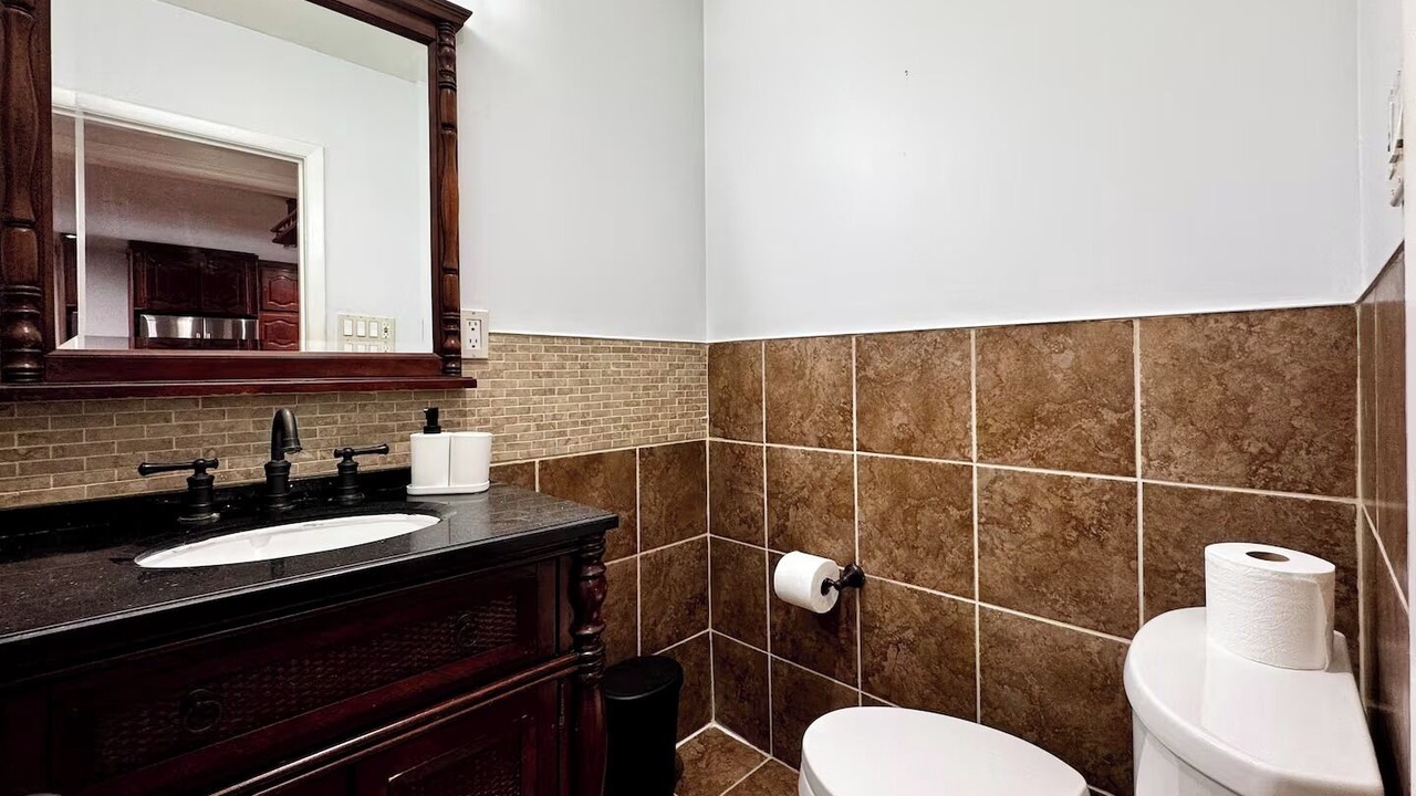 Photo of Bathroom in Thornhill
