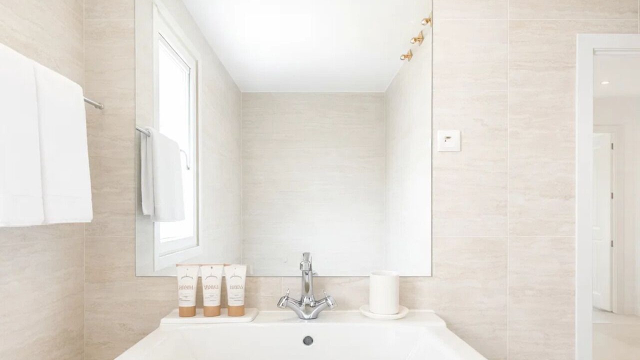 Photo of Bathroom in Arsenal