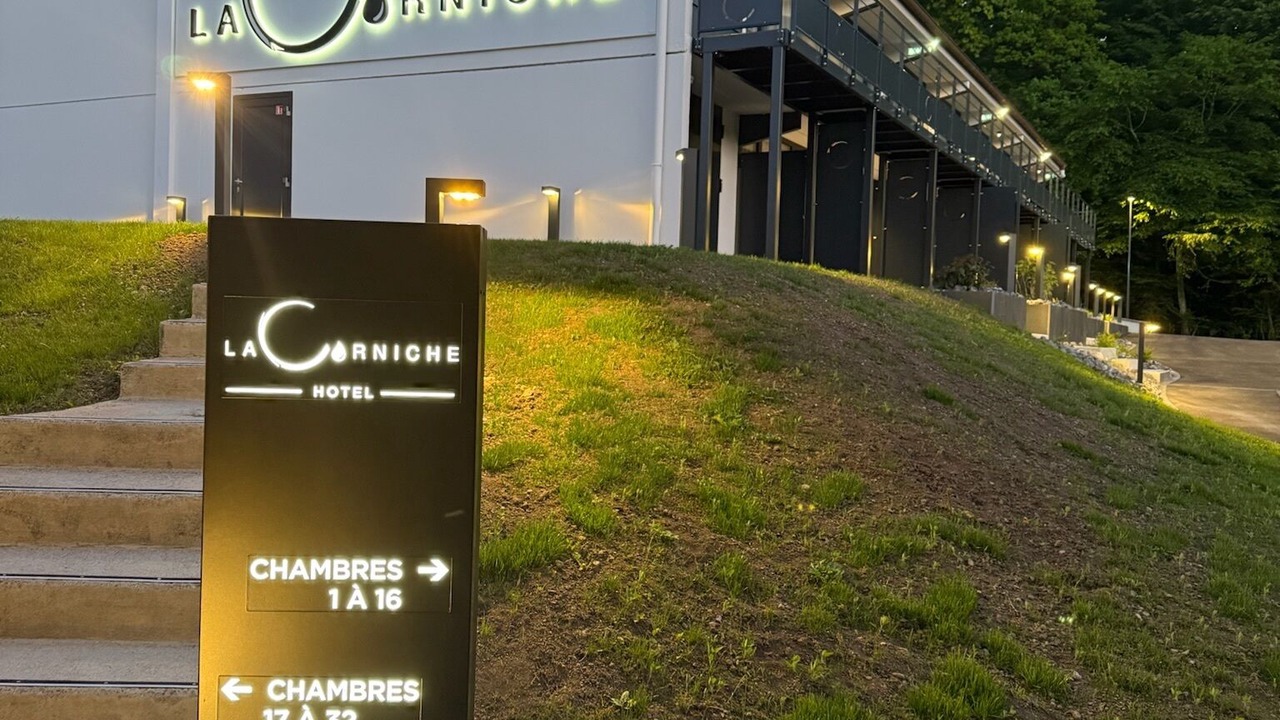 Photo of Bedroom in Contrexeville