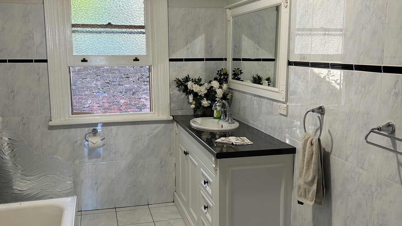 Photo of Bathroom in Parkes