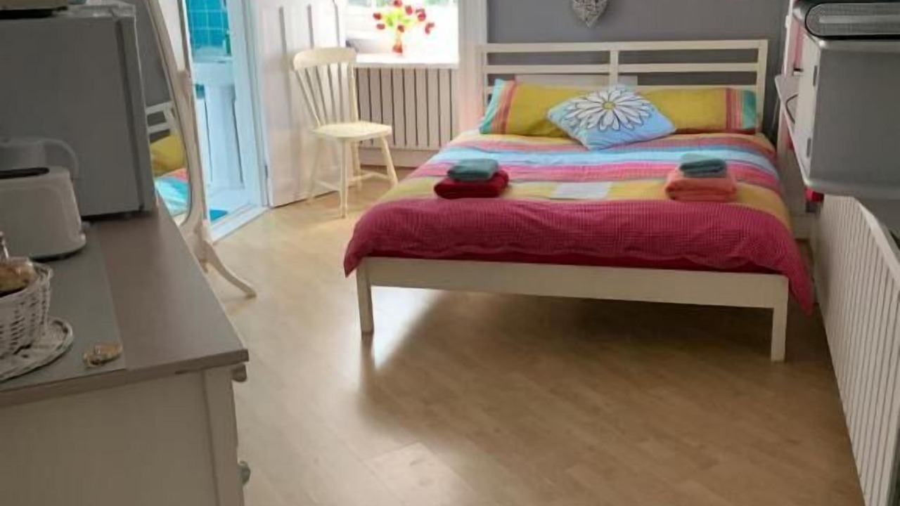 Photo of Bedroom in Horley