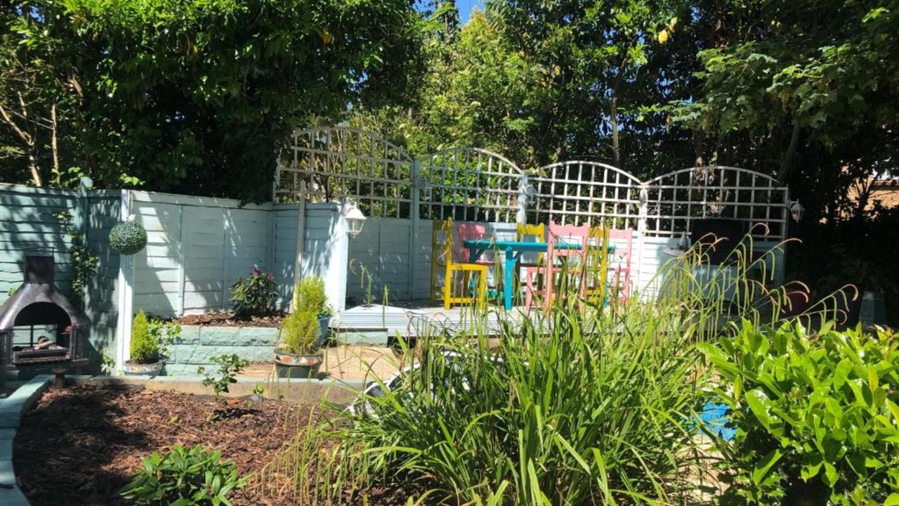 Photo of Outdoor in Horley