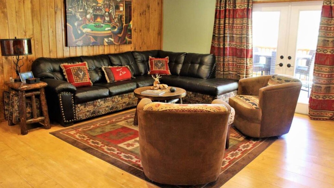 Photo of Livingroom in The Village