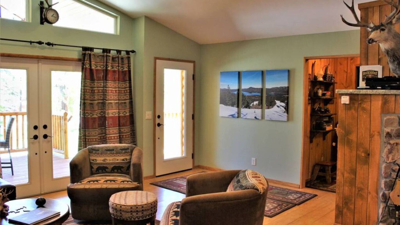 Photo of Livingroom in The Village