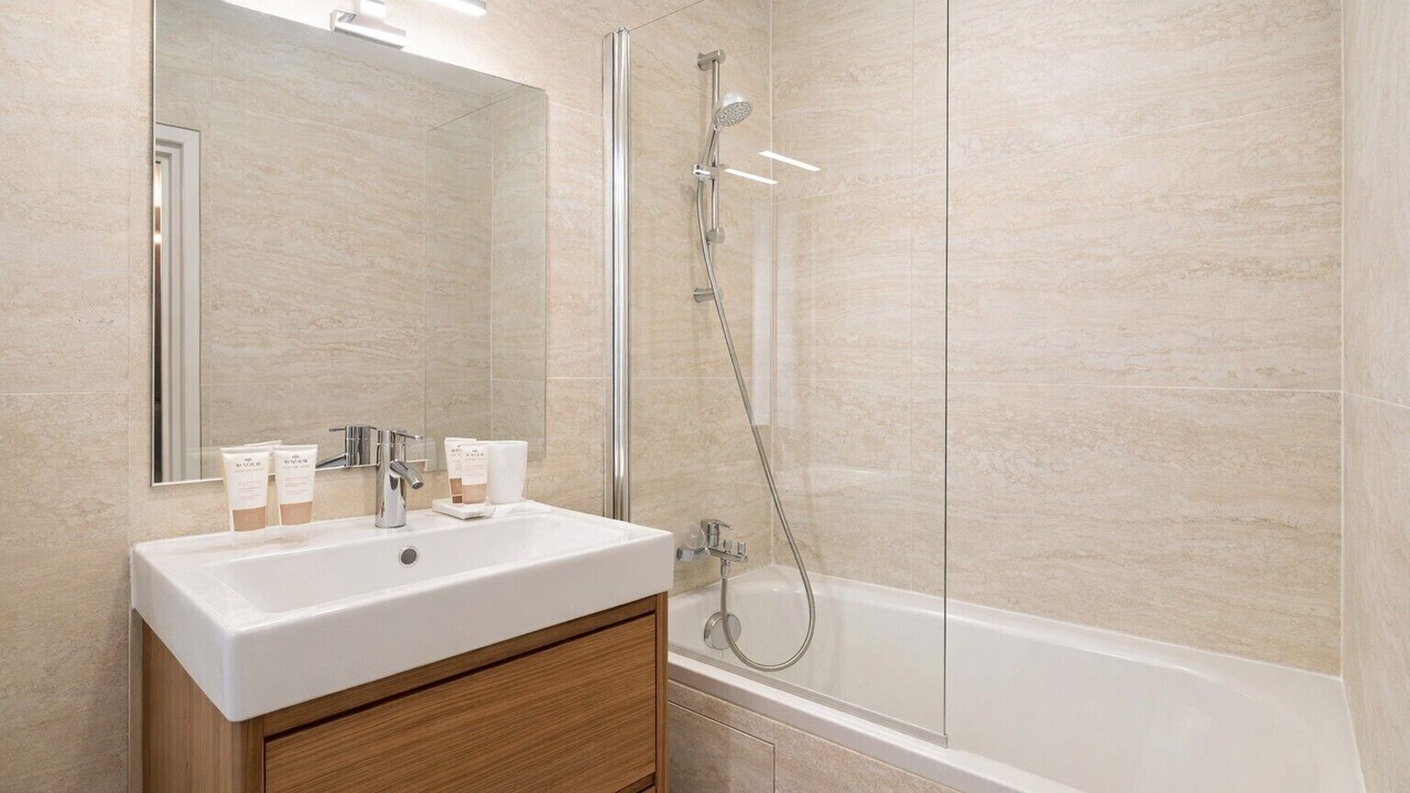 Photo of Bathroom in Bercy