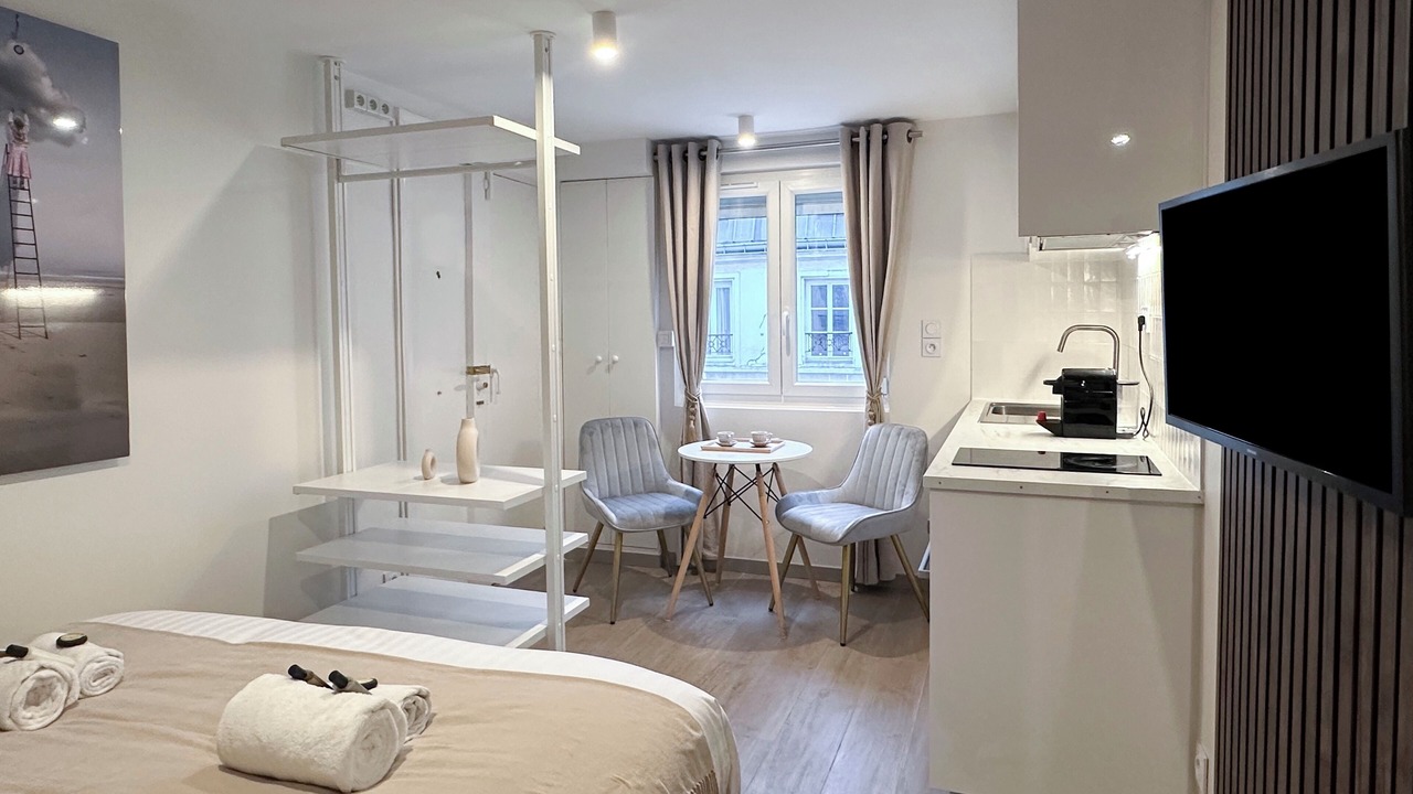 Photo of Others in 8th Arrondissement