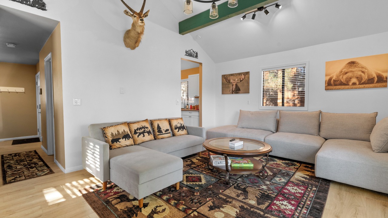 Photo of Livingroom in Big Bear City