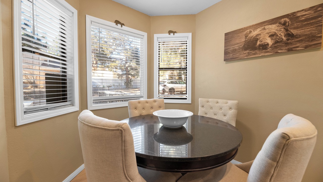 Photo of Livingroom in Big Bear City
