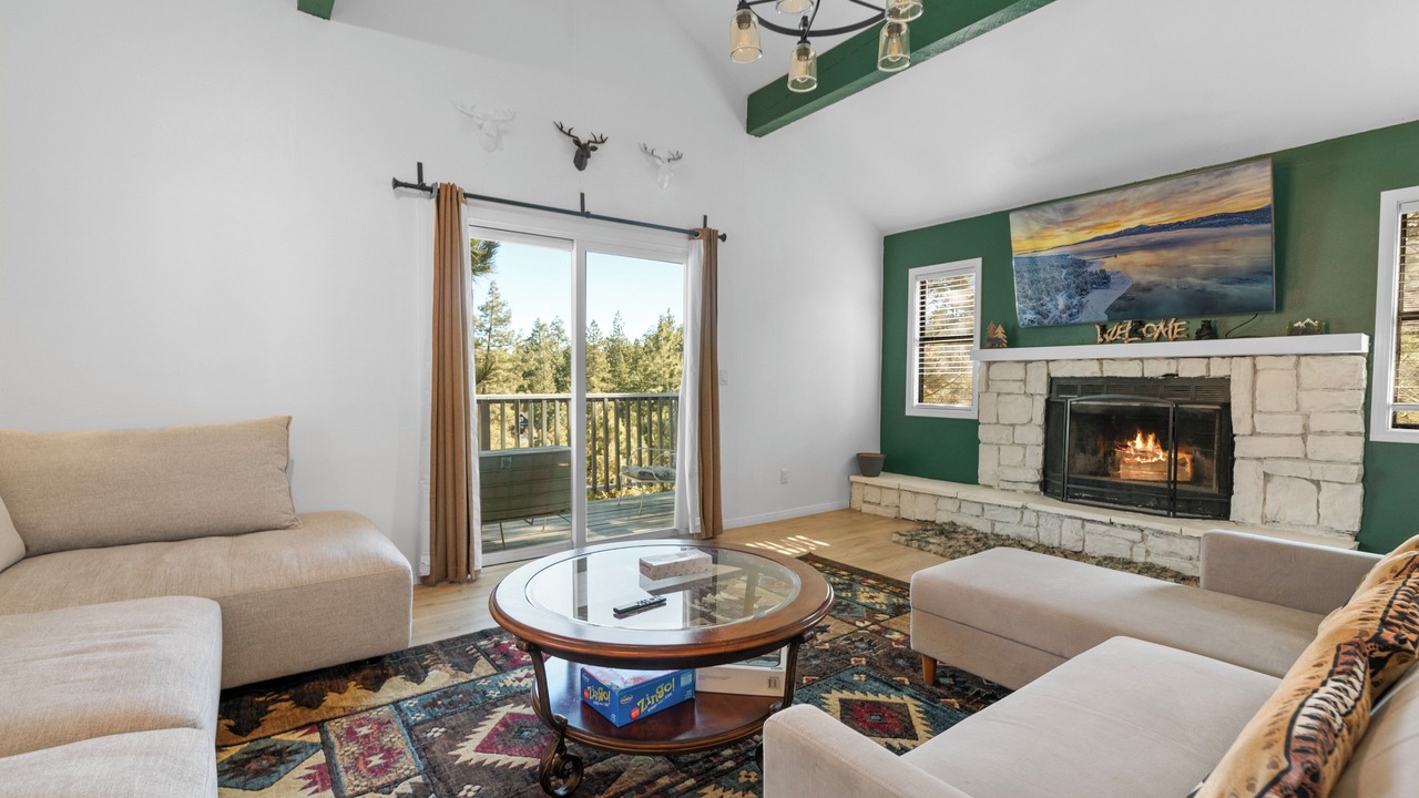 Photo of Livingroom in Big Bear City