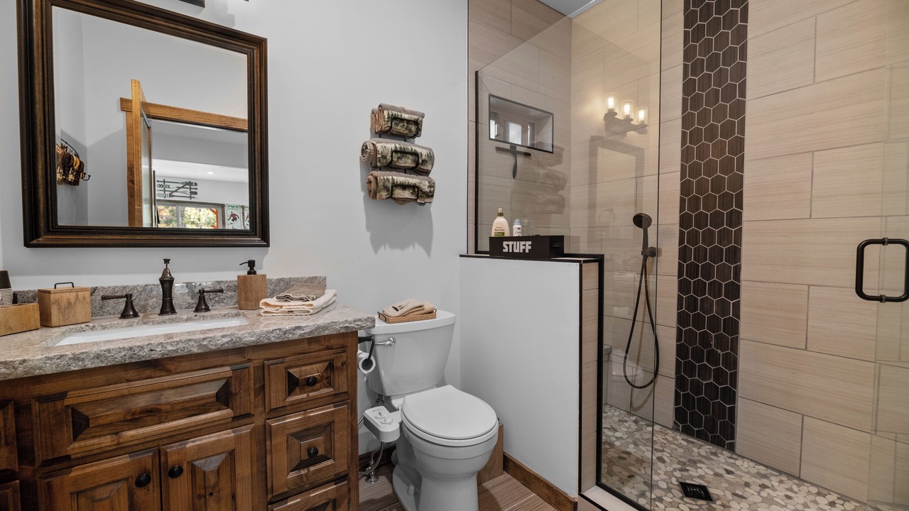 Photo of Bathroom in Upper Moonridge
