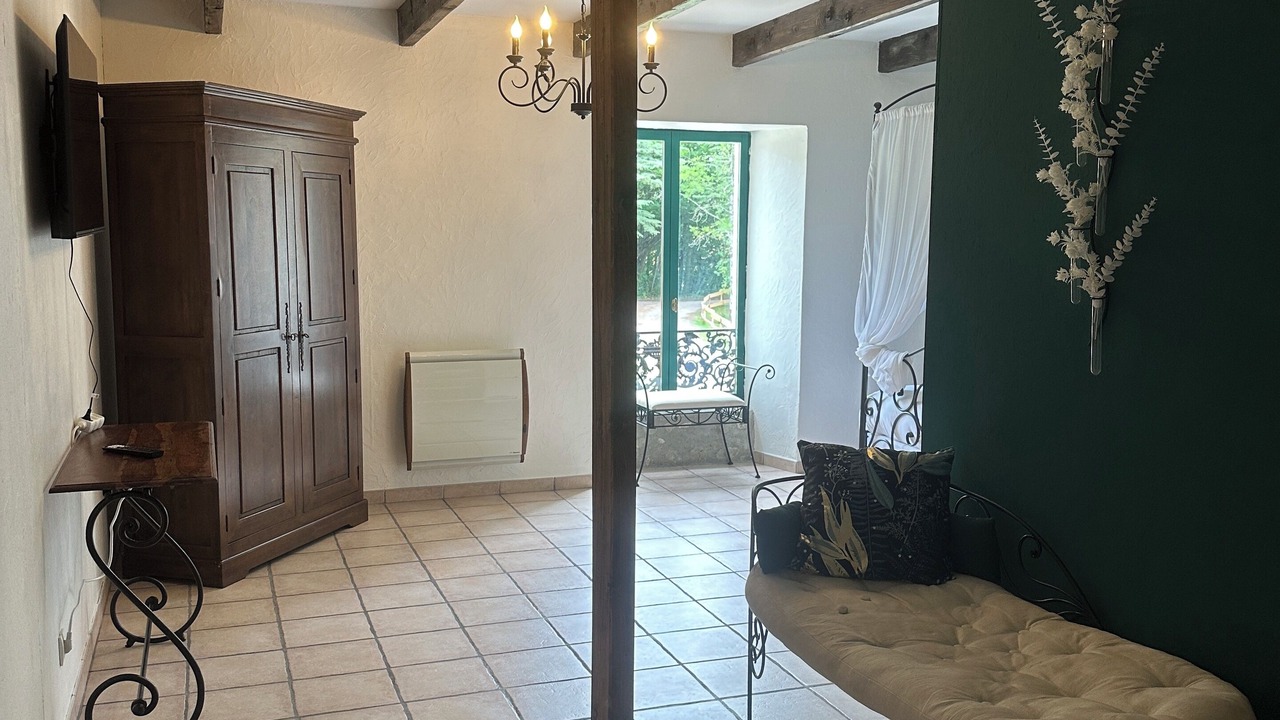 Photo of Bedroom in Preneron