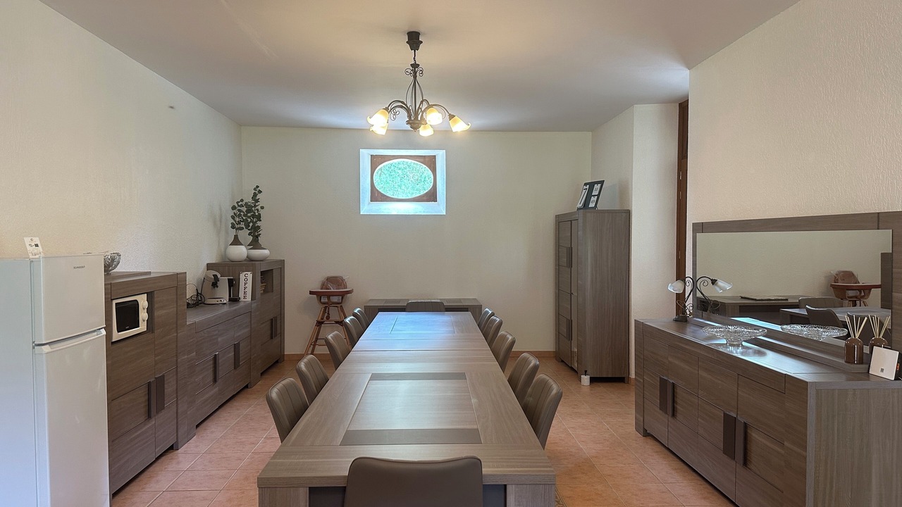 Photo of Others in Preneron