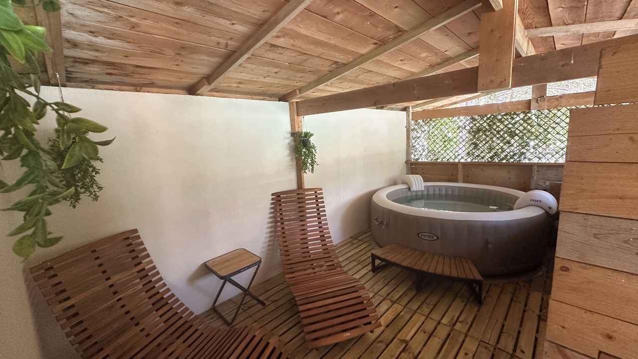 Photo of Outdoor in Preneron