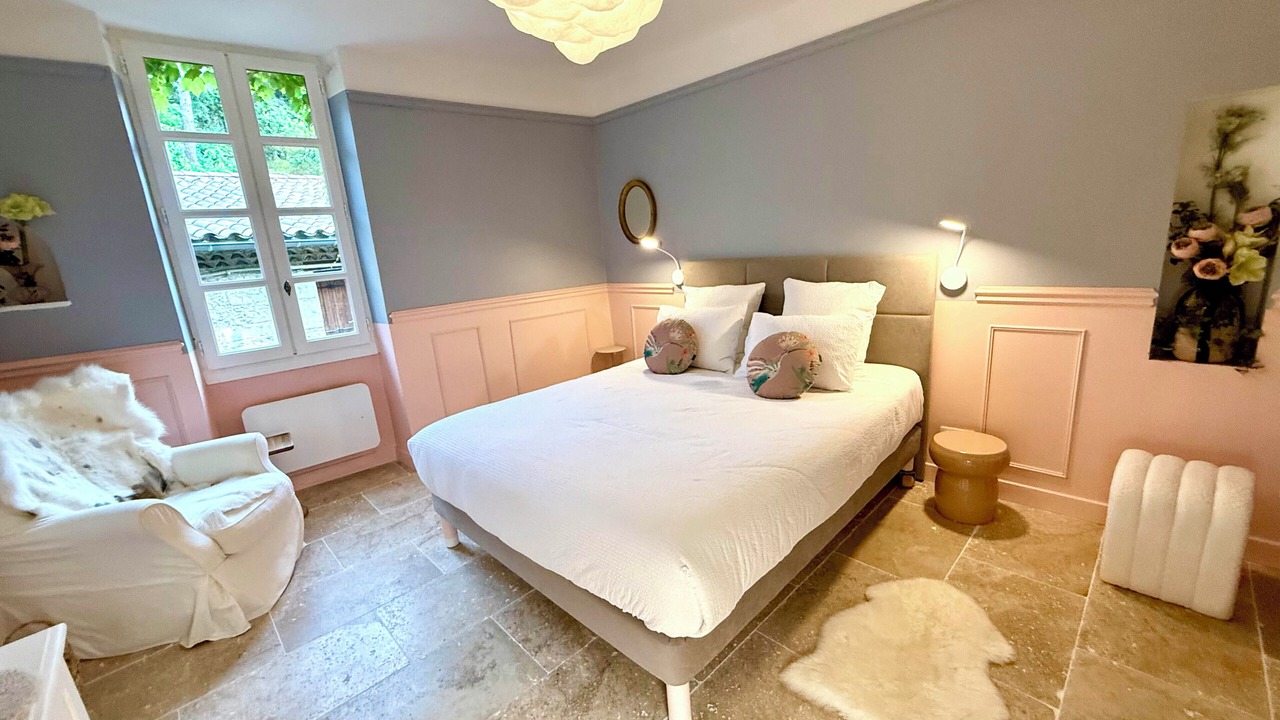 Photo of Bedroom in Saint-Guilhem-le-Desert