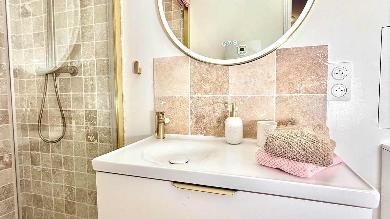 Photo of Bathroom in Saint-Guilhem-le-Desert