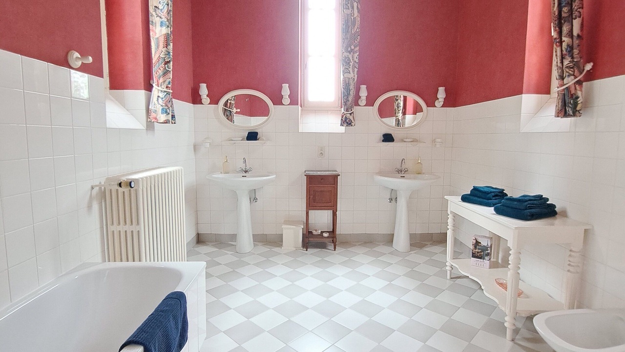 Photo of Bathroom in Le Chatelet