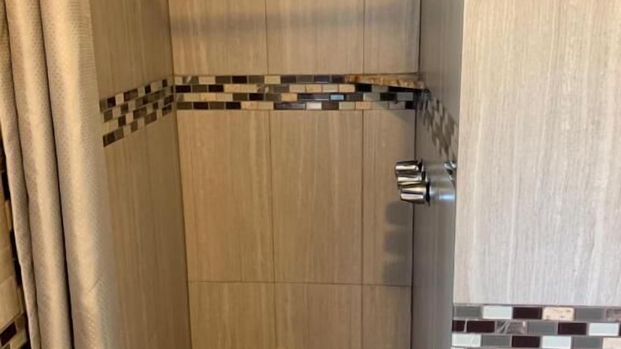 Photo of Bathroom in Bixby Knolls