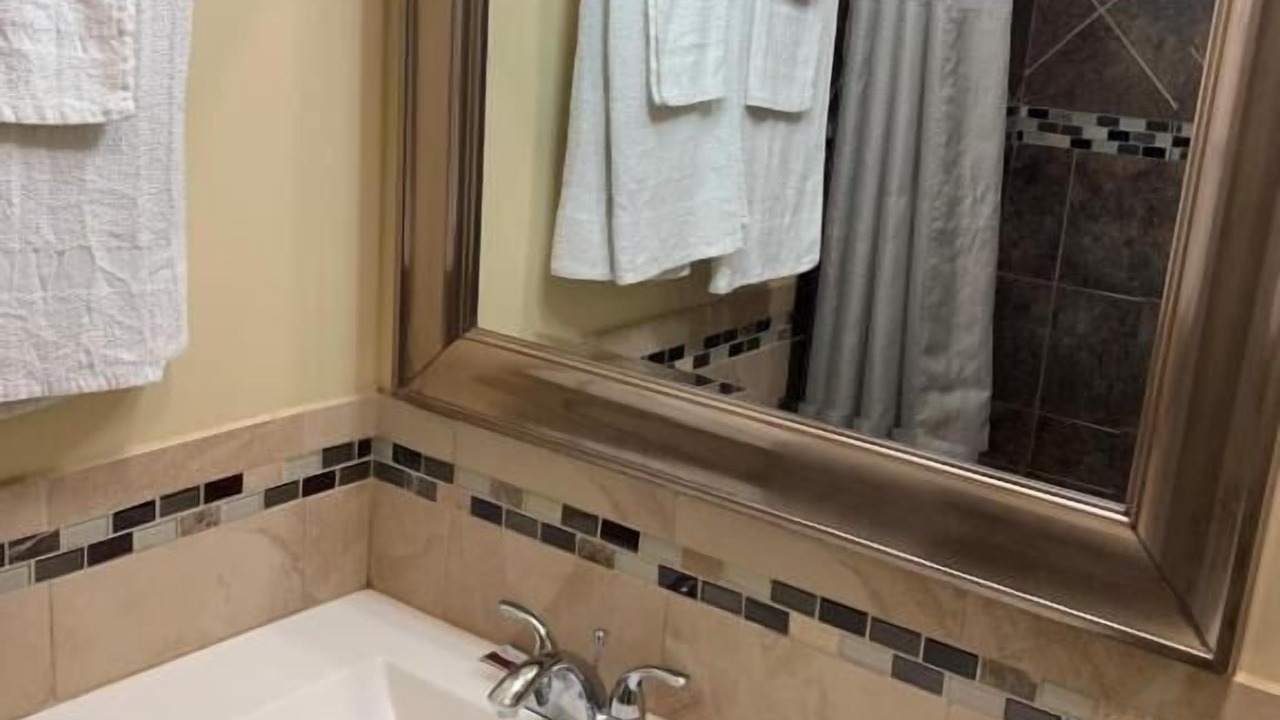 Photo of Bathroom in Bixby Knolls