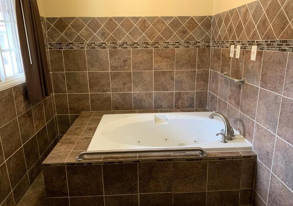 Photo of Bathroom in Bixby Knolls