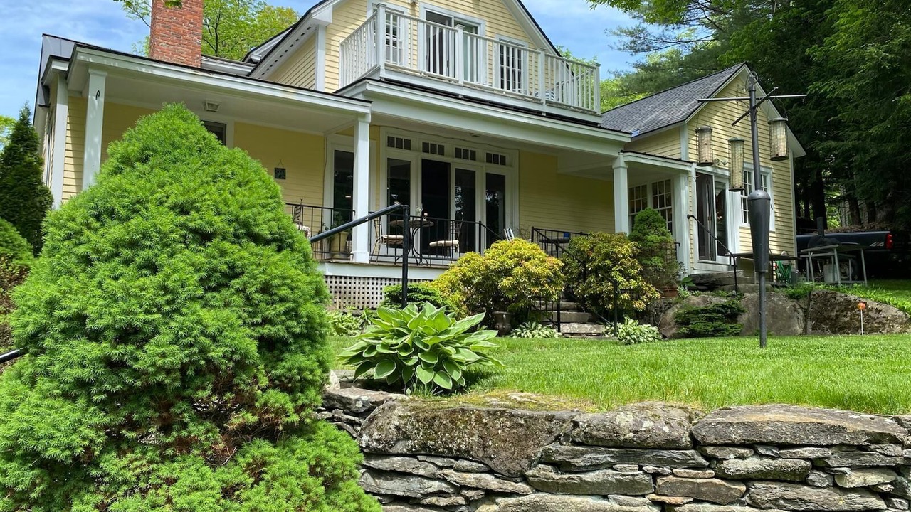 Photo of Outdoor in Guilford