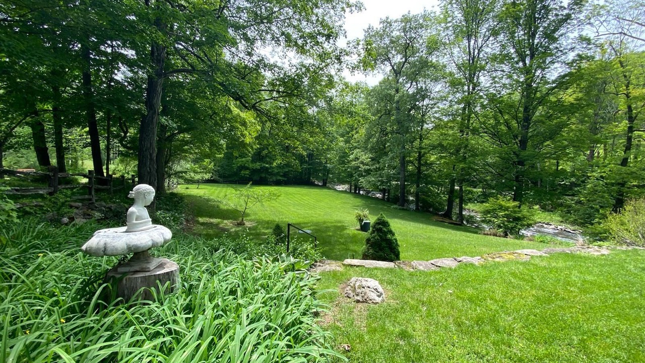 Photo of Outdoor in Guilford