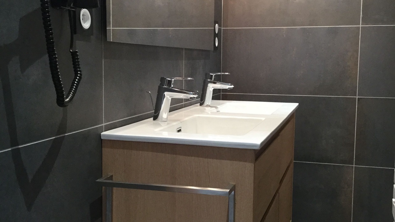 Photo of Bathroom in Landerneau