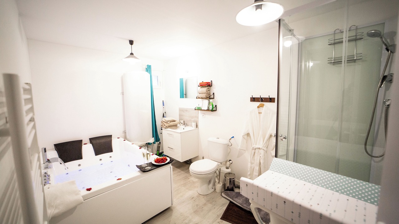 Photo of Bathroom in Brequerecque