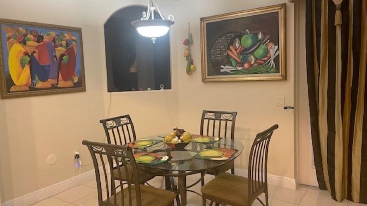 Photo of Livingroom in Wesley Chapel