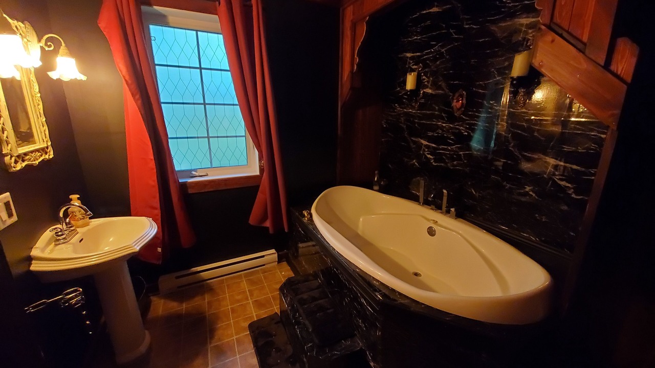 Photo of Bathroom in Rawdon