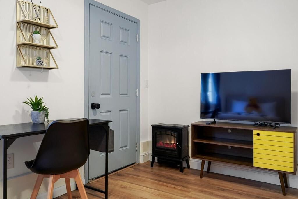 Photo of Others in Inner Parkside