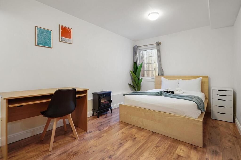 Photo of Others in Inner Parkside