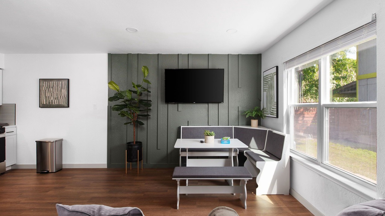 Photo of Livingroom in South Lamar