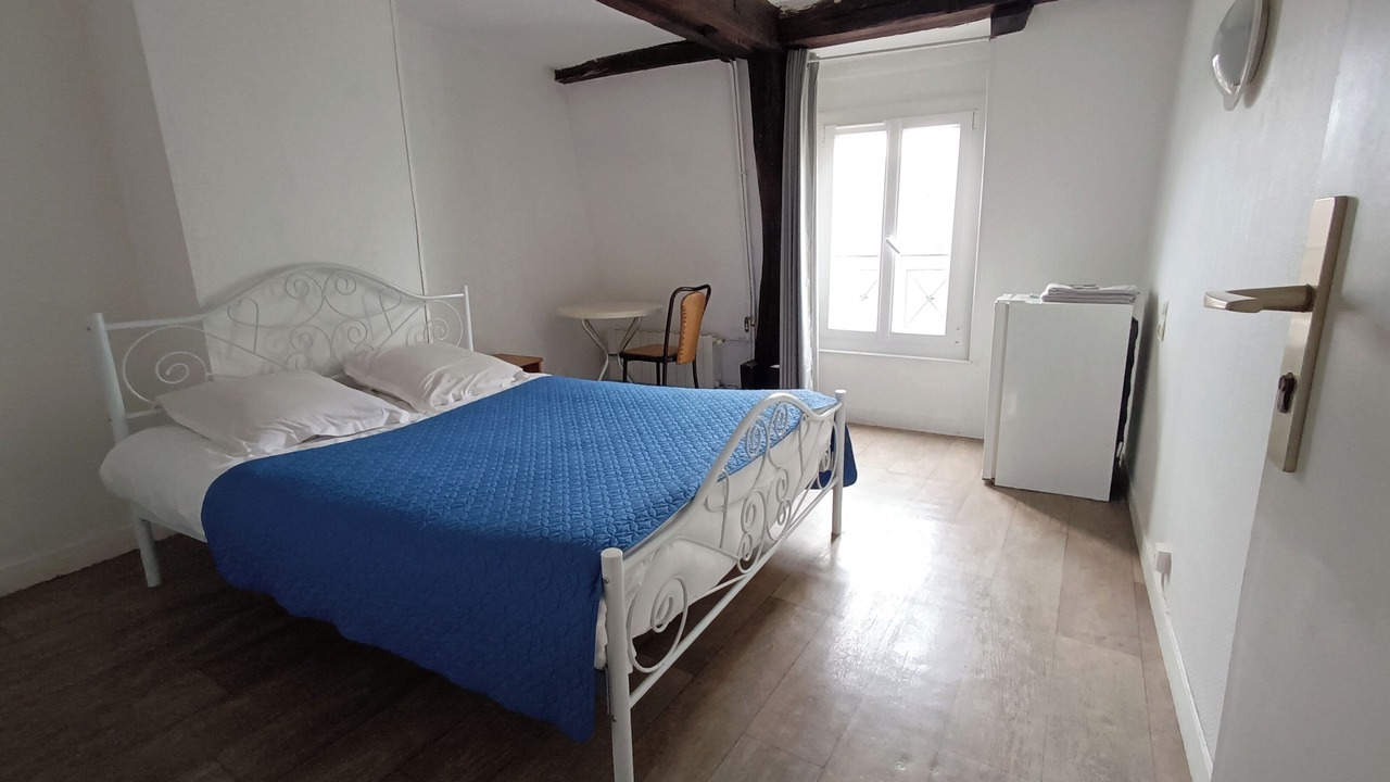 Photo of Others in Provins