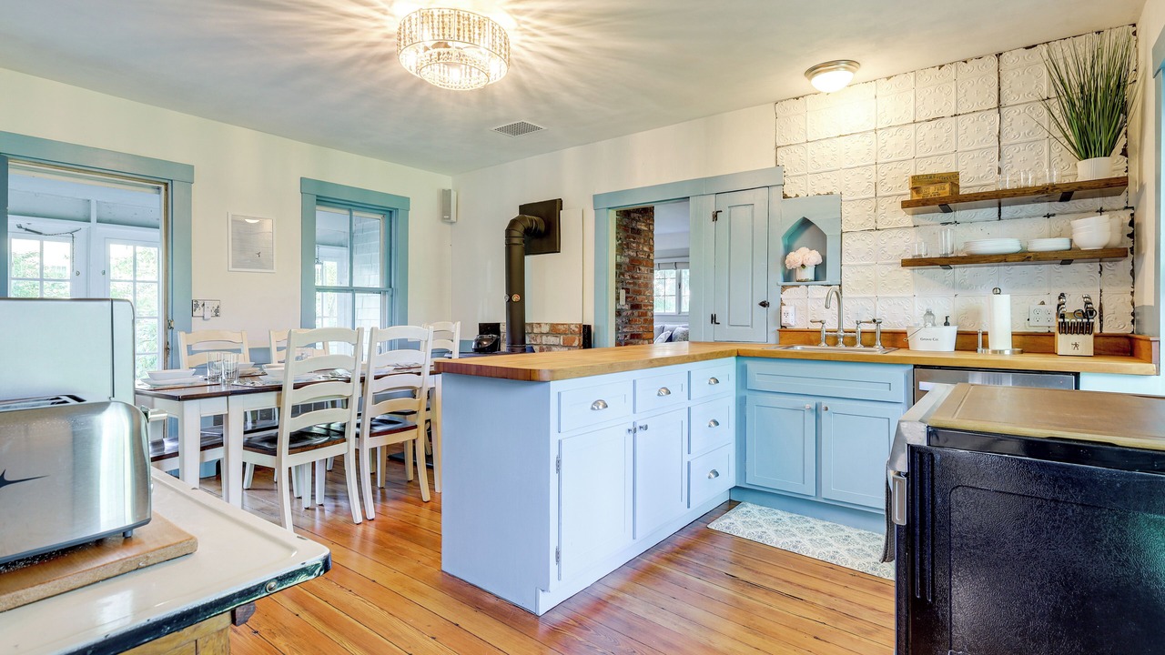 Photo of Others in South Dennis