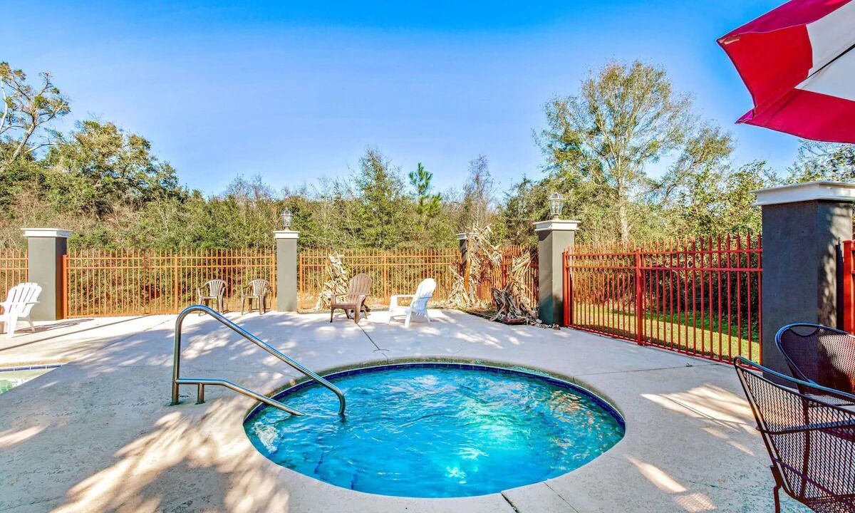 Photo of Outdoor in Tillmans Corner