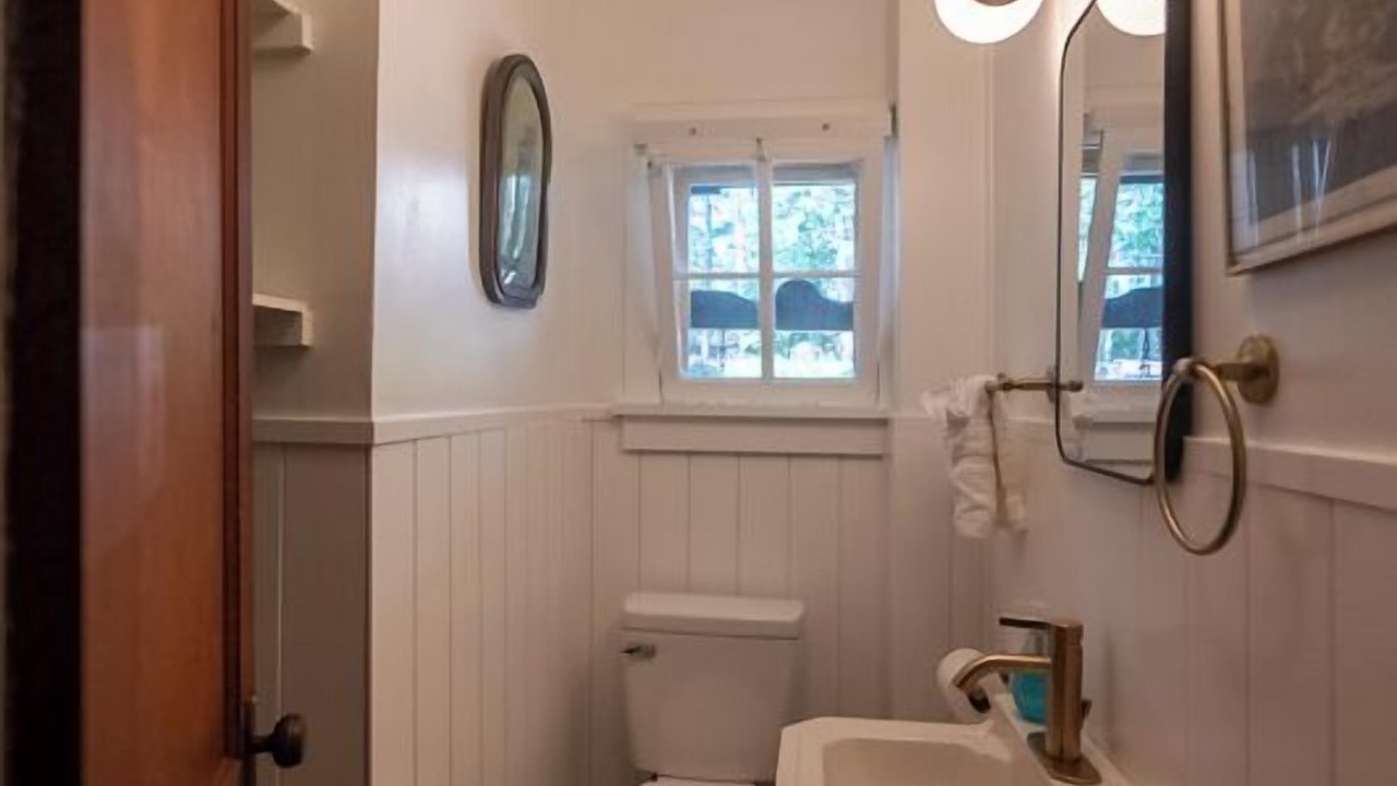 Photo of Bathroom in Eureka Springs