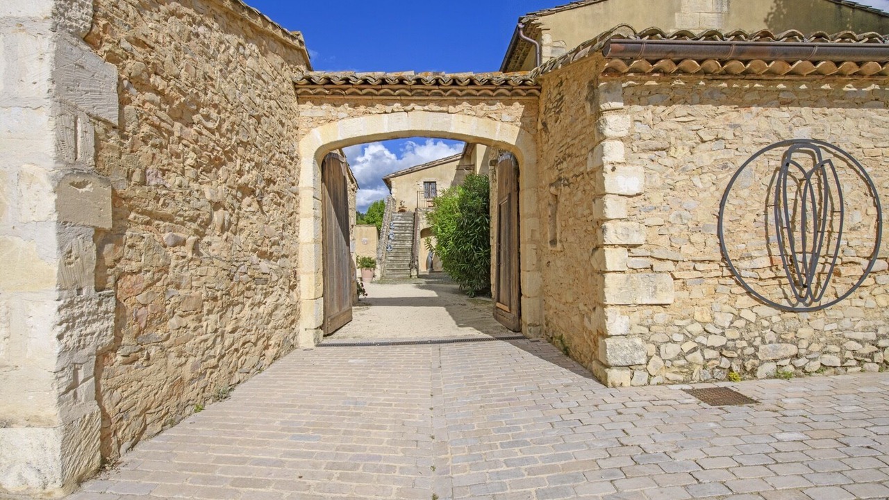 Photo of Others in Paradou